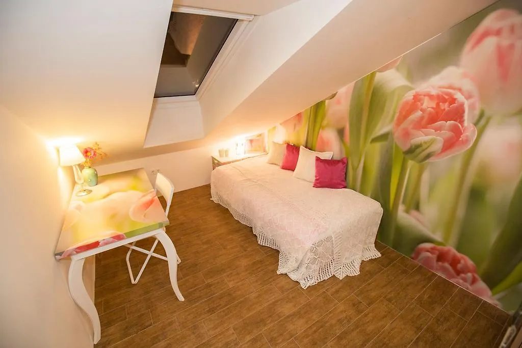Angel'S Nest Apartment コメンダ