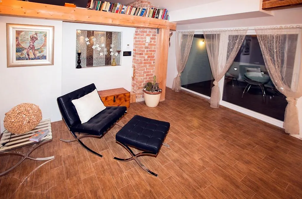 Angel'S Nest Apartment コメンダ