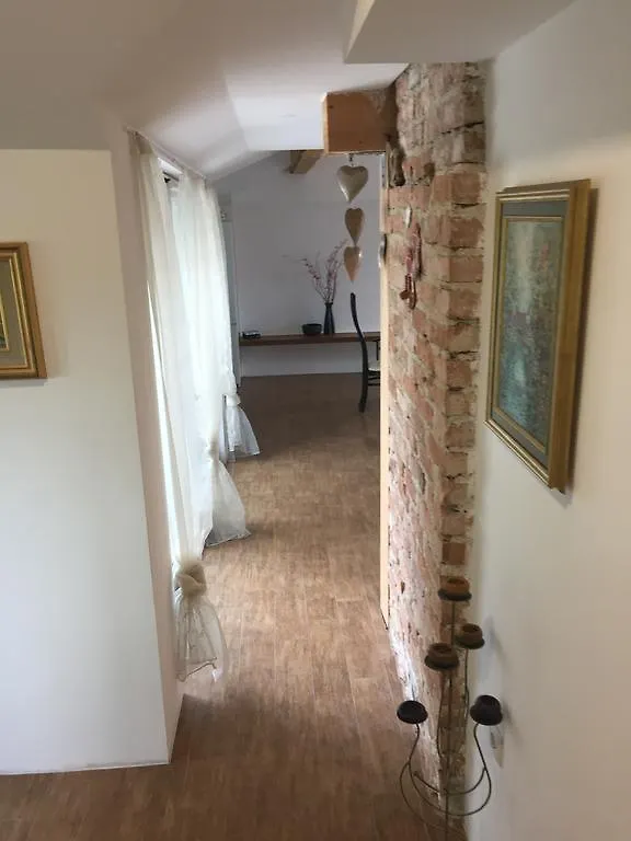 Angel'S Nest Apartment Komenda