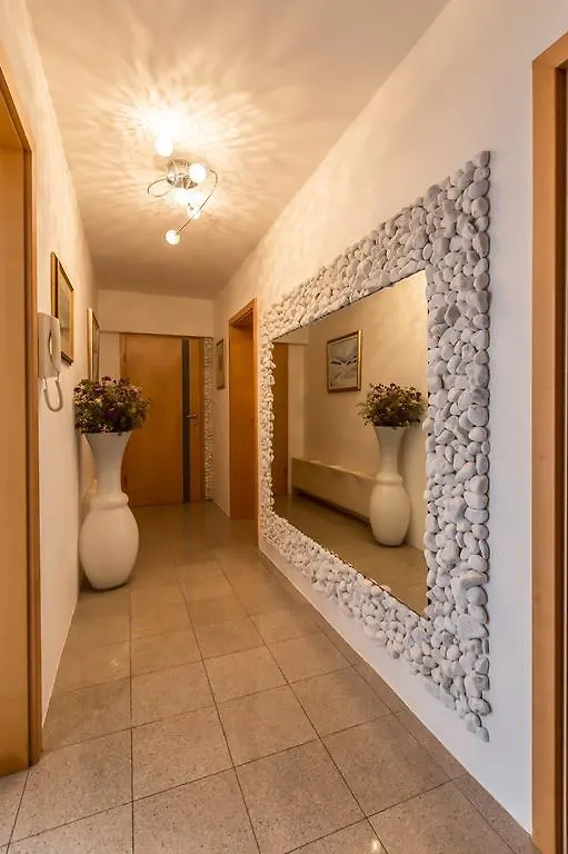 Angel'S Nest Apartment コメンダ