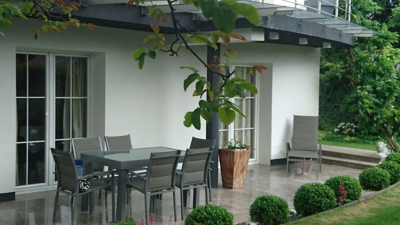 Angel'S Nest Apartment Komenda